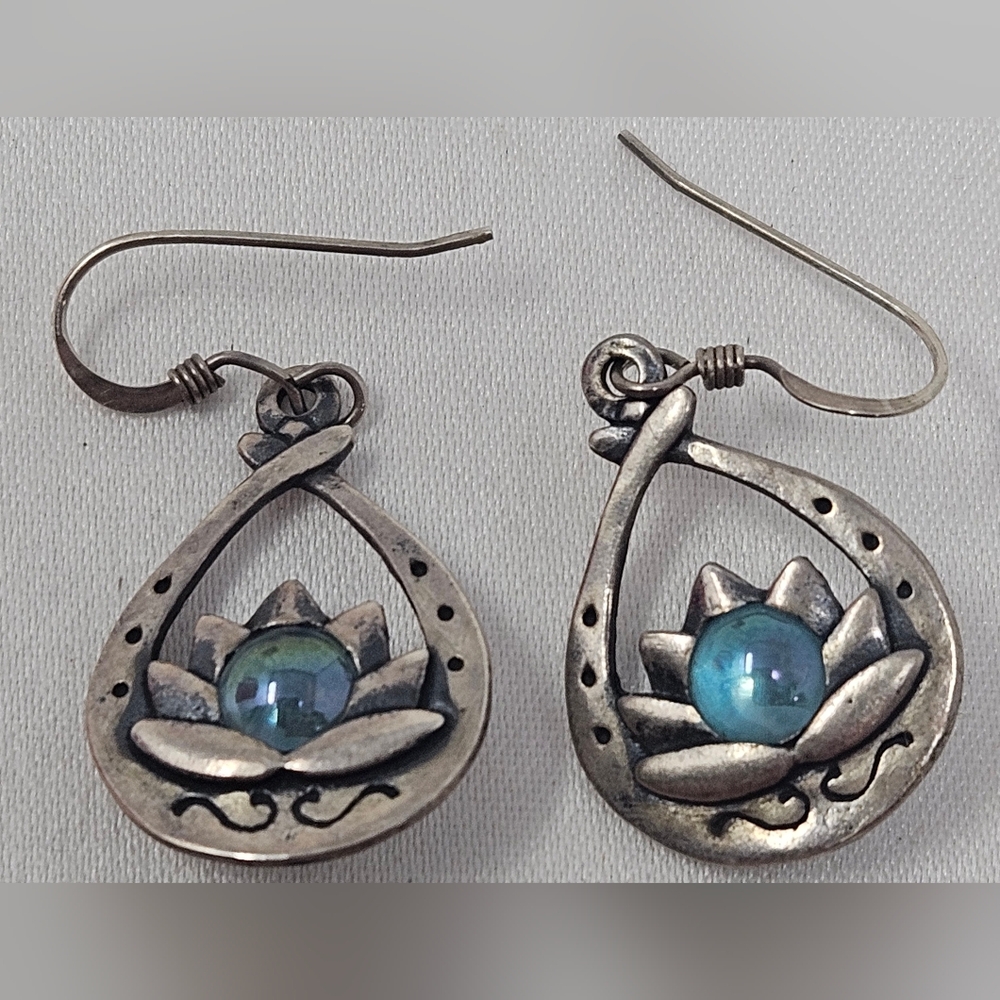 Lotus Flower Silver Earrings - Picture 5 of 6